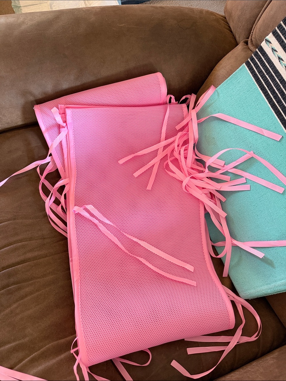 Amazon Pink Mesh crib baby bumpers
